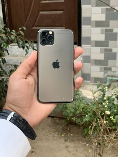 iPhone 11 Pro 64Gb factory unlock waterpack