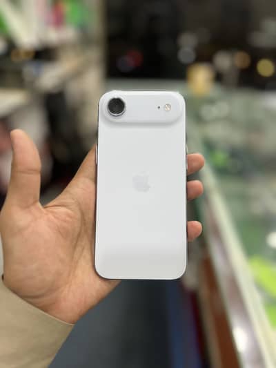 Iphone 17 Air 256GB Non PTA 4 month sim time