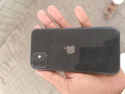 Apple iPhone 11 water pack 99% health