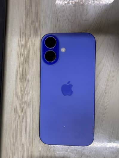 Apple iPhone 16
