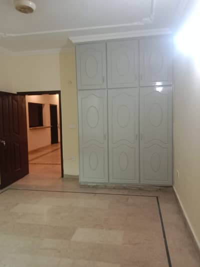 10 Marla Upper Portion Johar Town