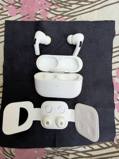 AirPods Pro 1 with MagSafe Charging Case