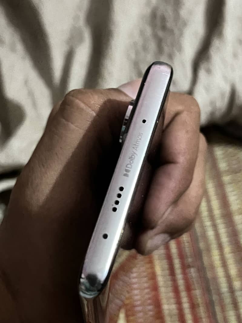 Tecno camon 40 pro 1