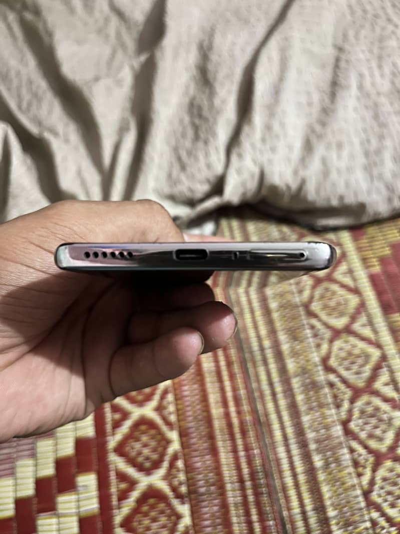 Tecno camon 40 pro 3