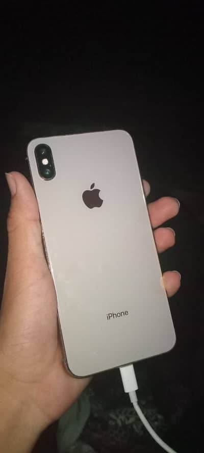 Apple iPhone XS Max  listen mobile chalna ma koi masla nahi hai