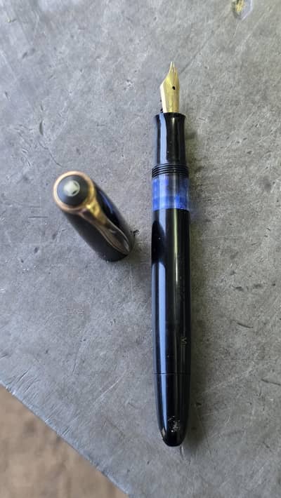 Osmia vintage 14k faber gold pen 