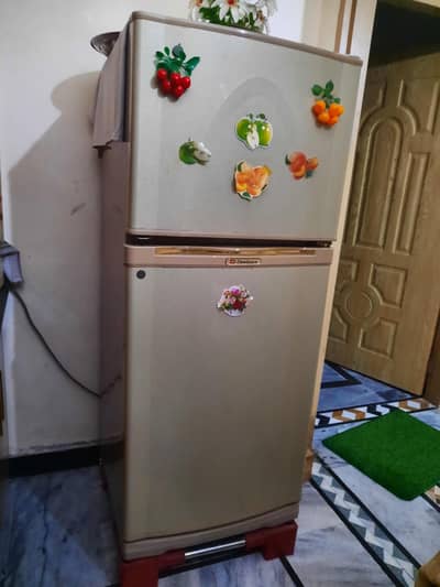 dawlance firge for sale very good condition