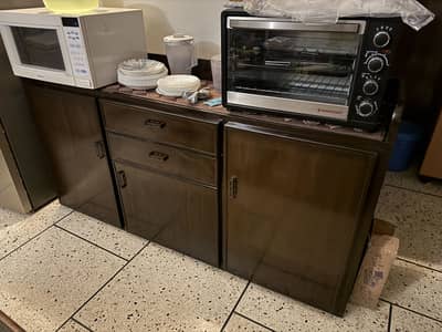Polished Table for Home Excellent Condition