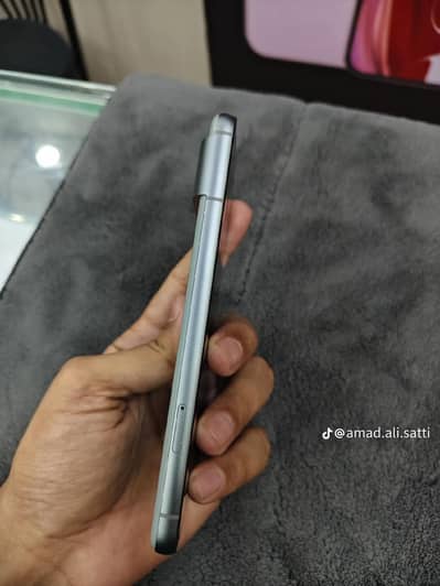 Google Pixel 8