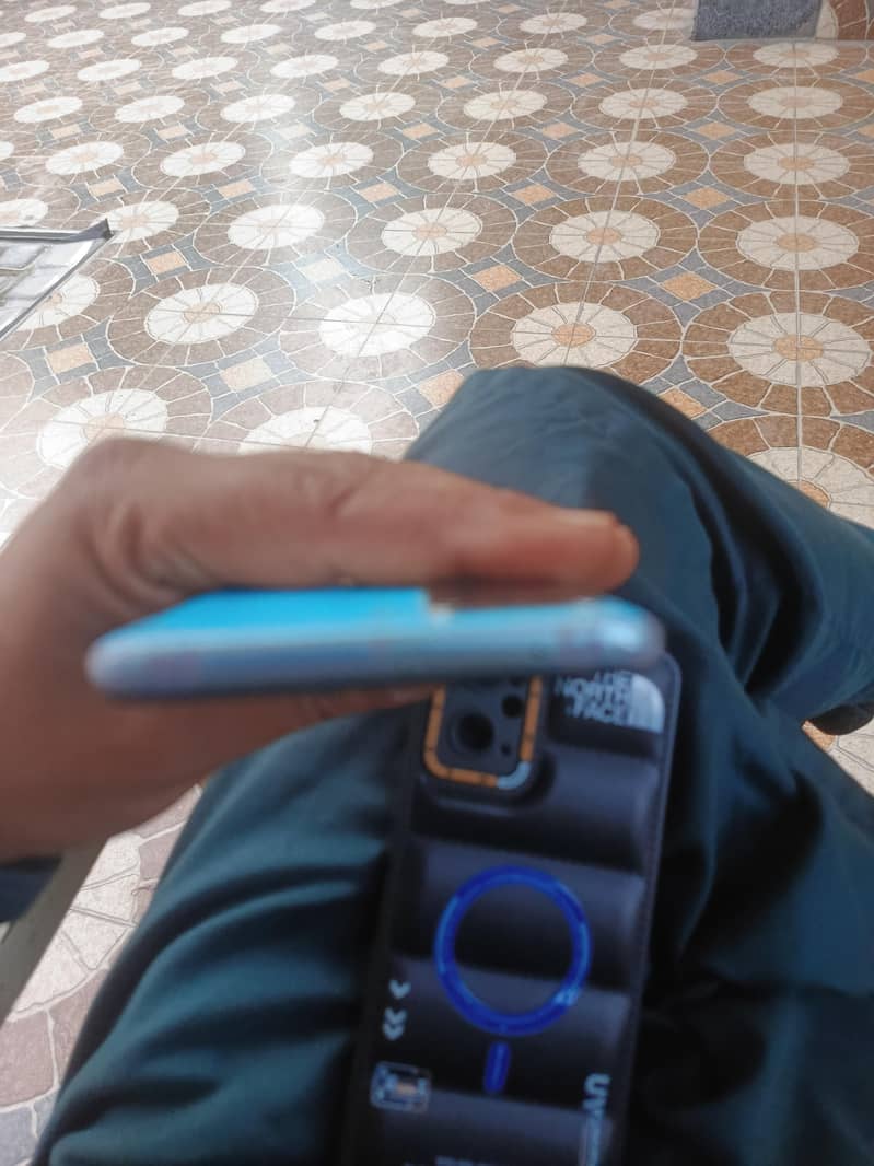 OPPO A76 8