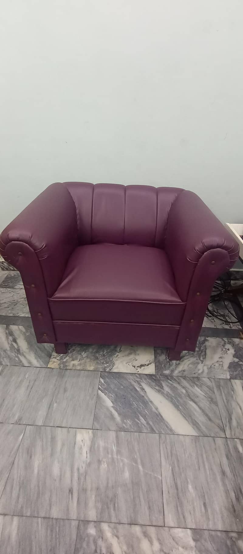 leader sofa set 10/10 3