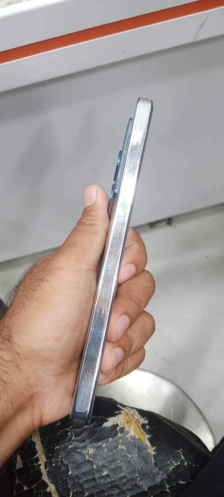 Infinix Note 40 4