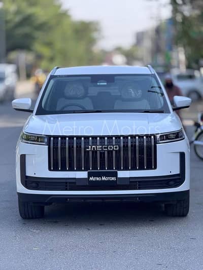 Jaeeco j5 hybrid car