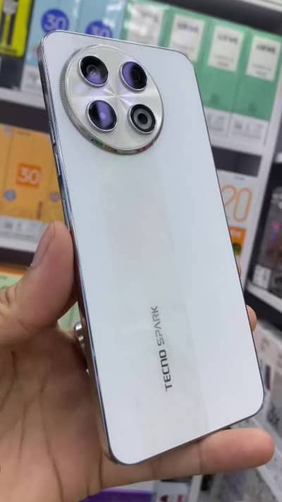 Tecno SPARK 30 Pro