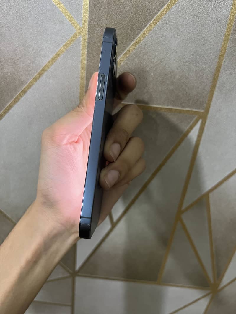Iphone 12 pro 3