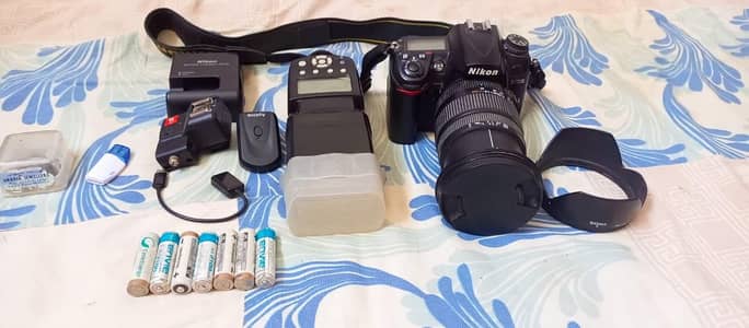 NIKON D-7000 WITH LEN'S  17-50