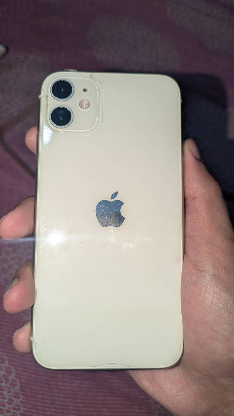 Apple iPhone 11 3