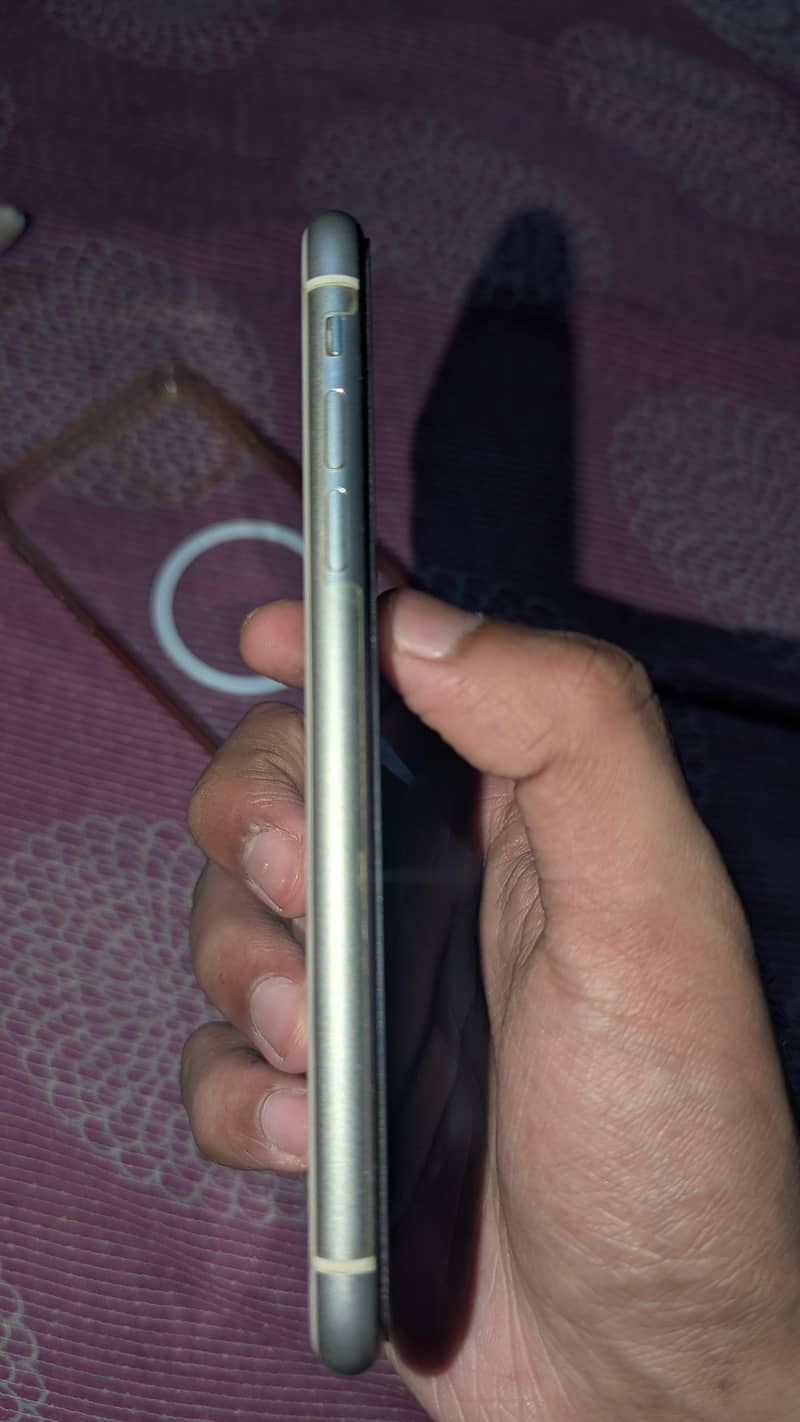 Apple iPhone 11 5