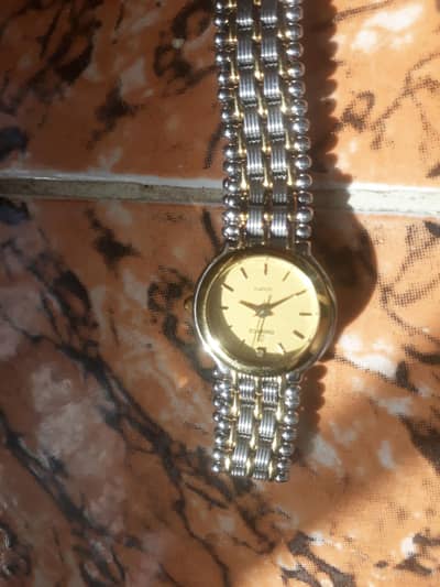 Essence swiss Watch 22 carat gold for women