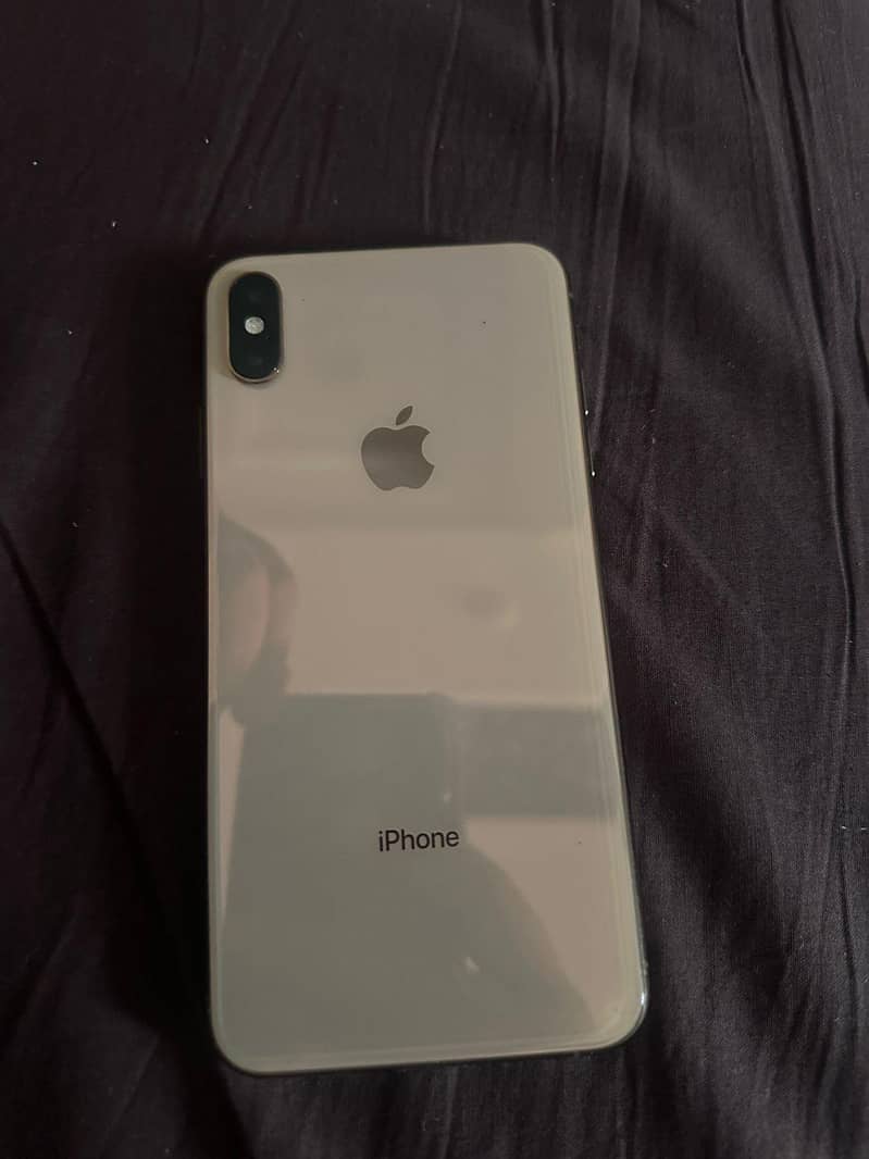 Iphone xs max 4