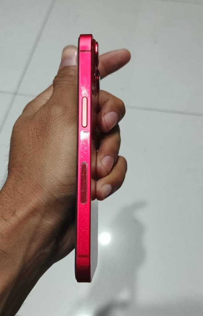 Apple iPhone 14 3