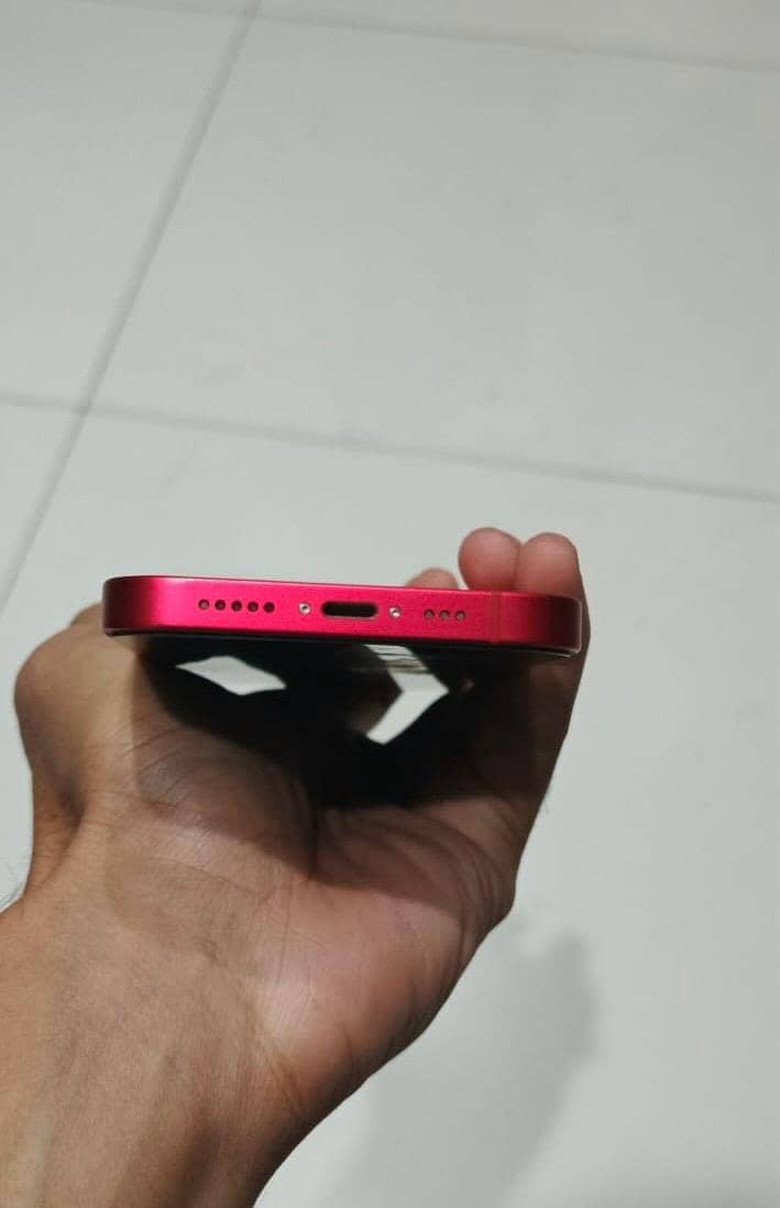 Apple iPhone 14 4