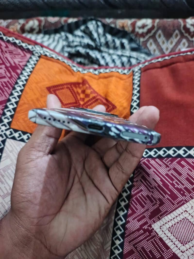 Infinix Zero 40 6