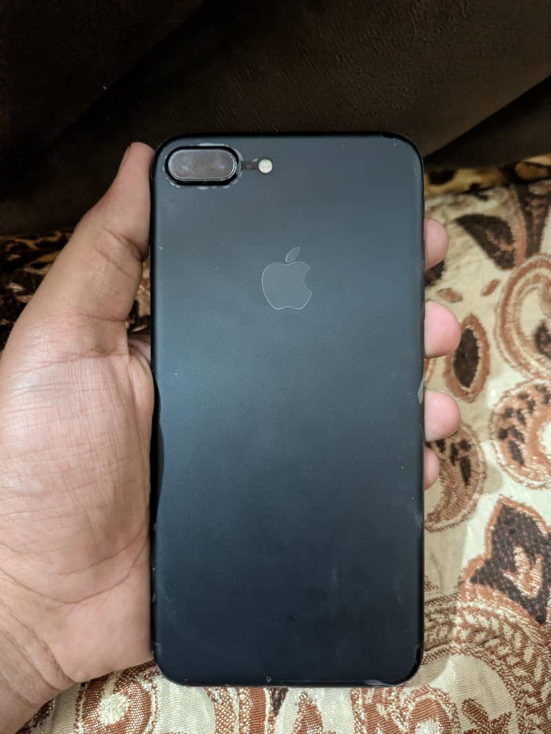 Apple iPhone 7 Plus 2