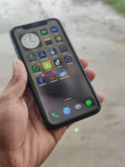 Apple iPhone XR