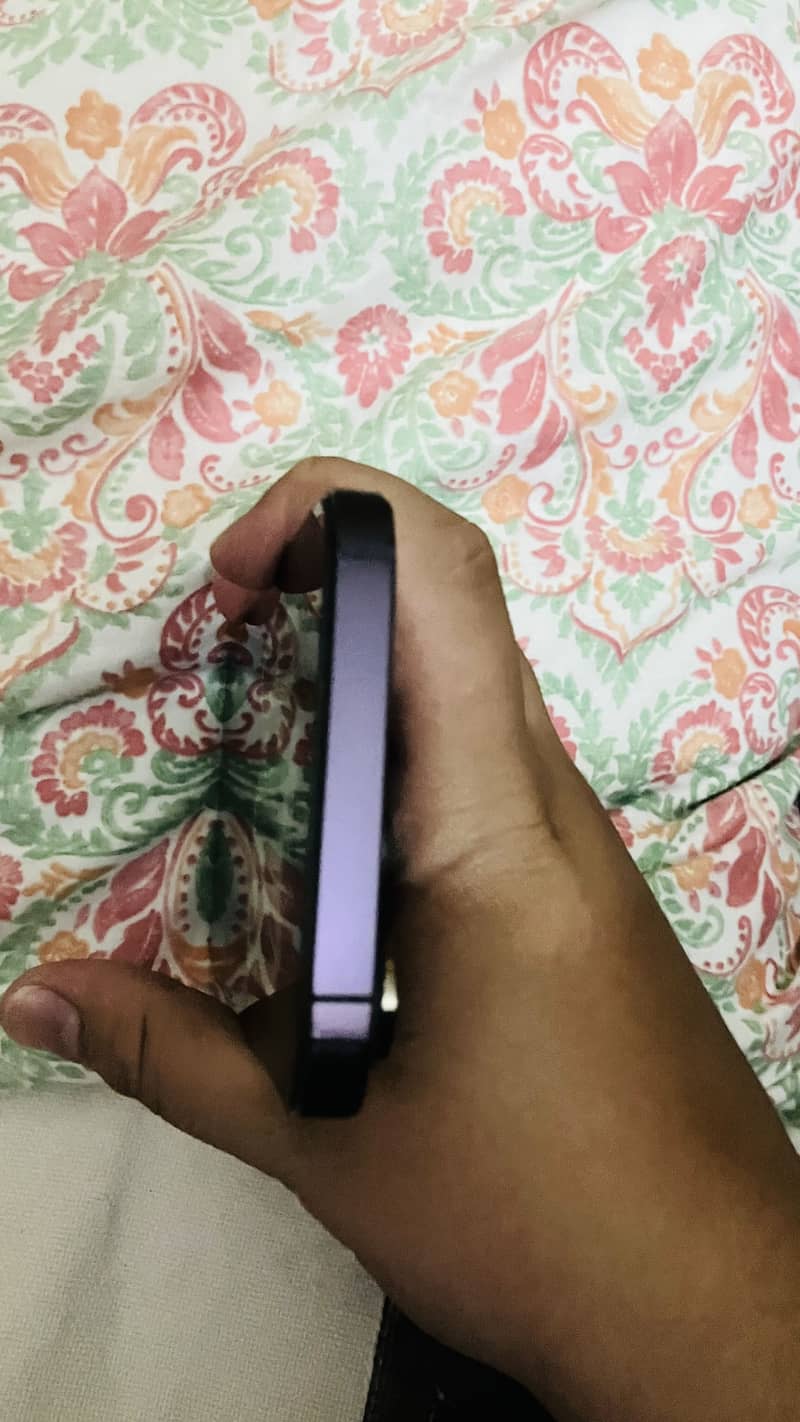 Iphone 14 pro max 4