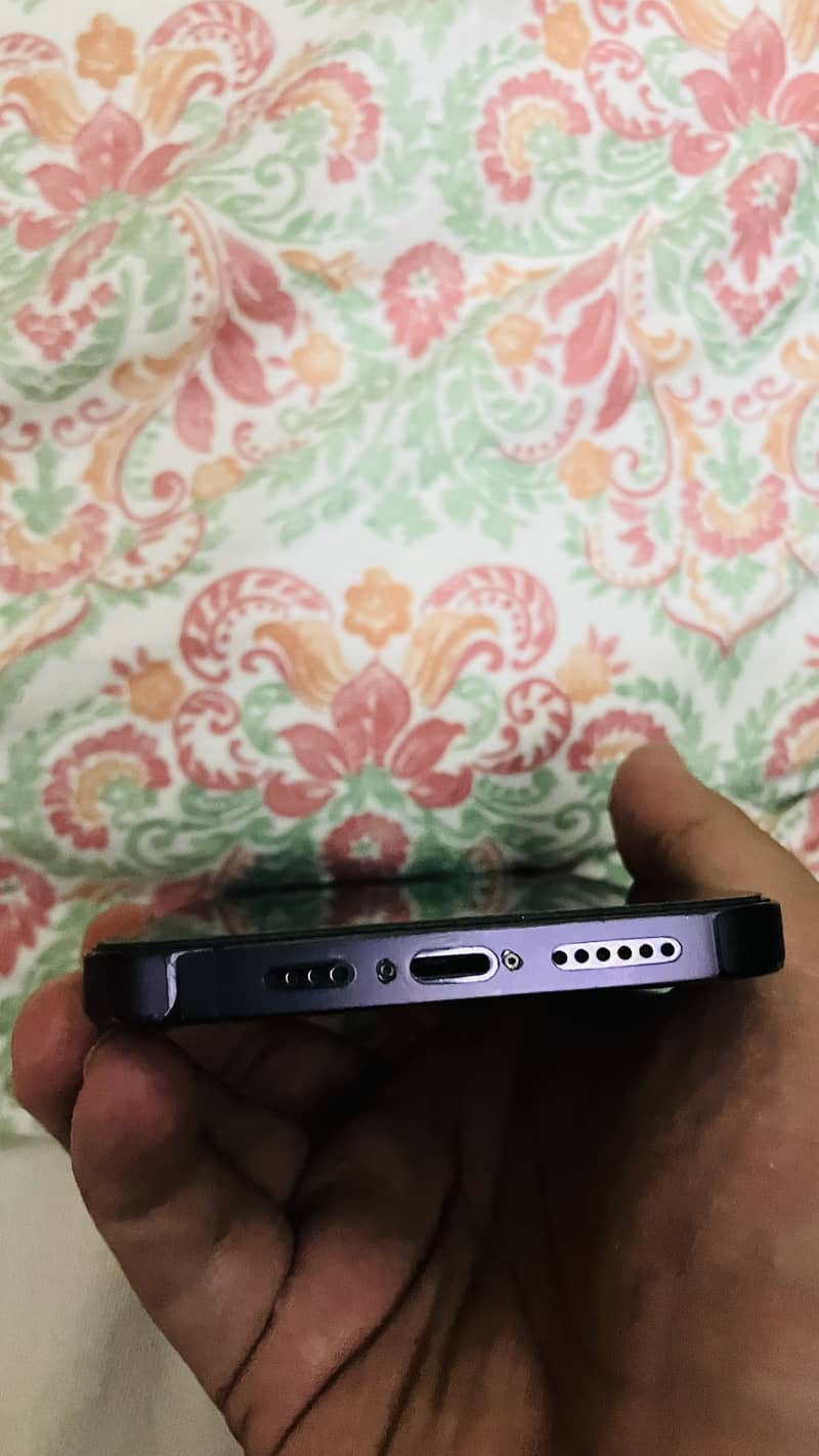 Iphone 14 pro max 5