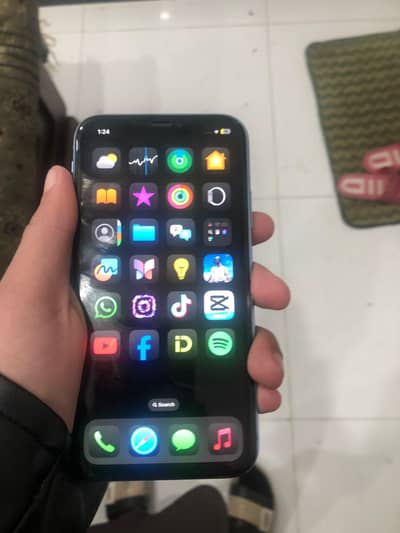 Apple iPhone XR