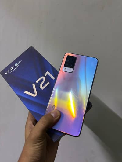 Vivo V21