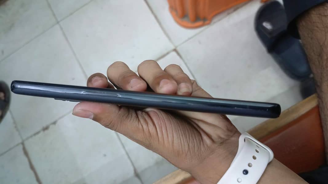 One Plus 9 Pro 4