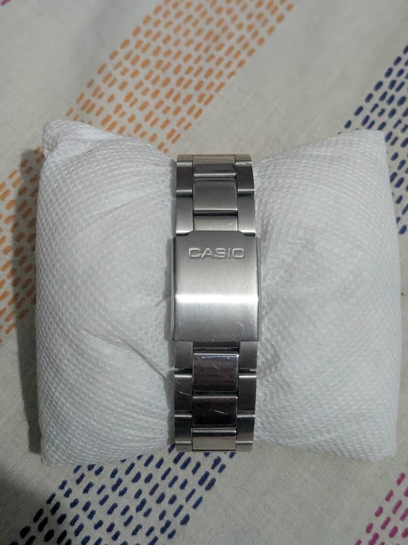 CASIO WATCH 1