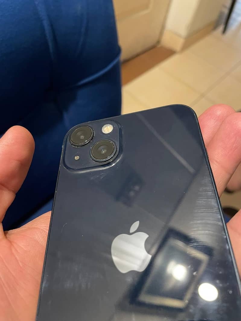 Apple iPhone 13 2
