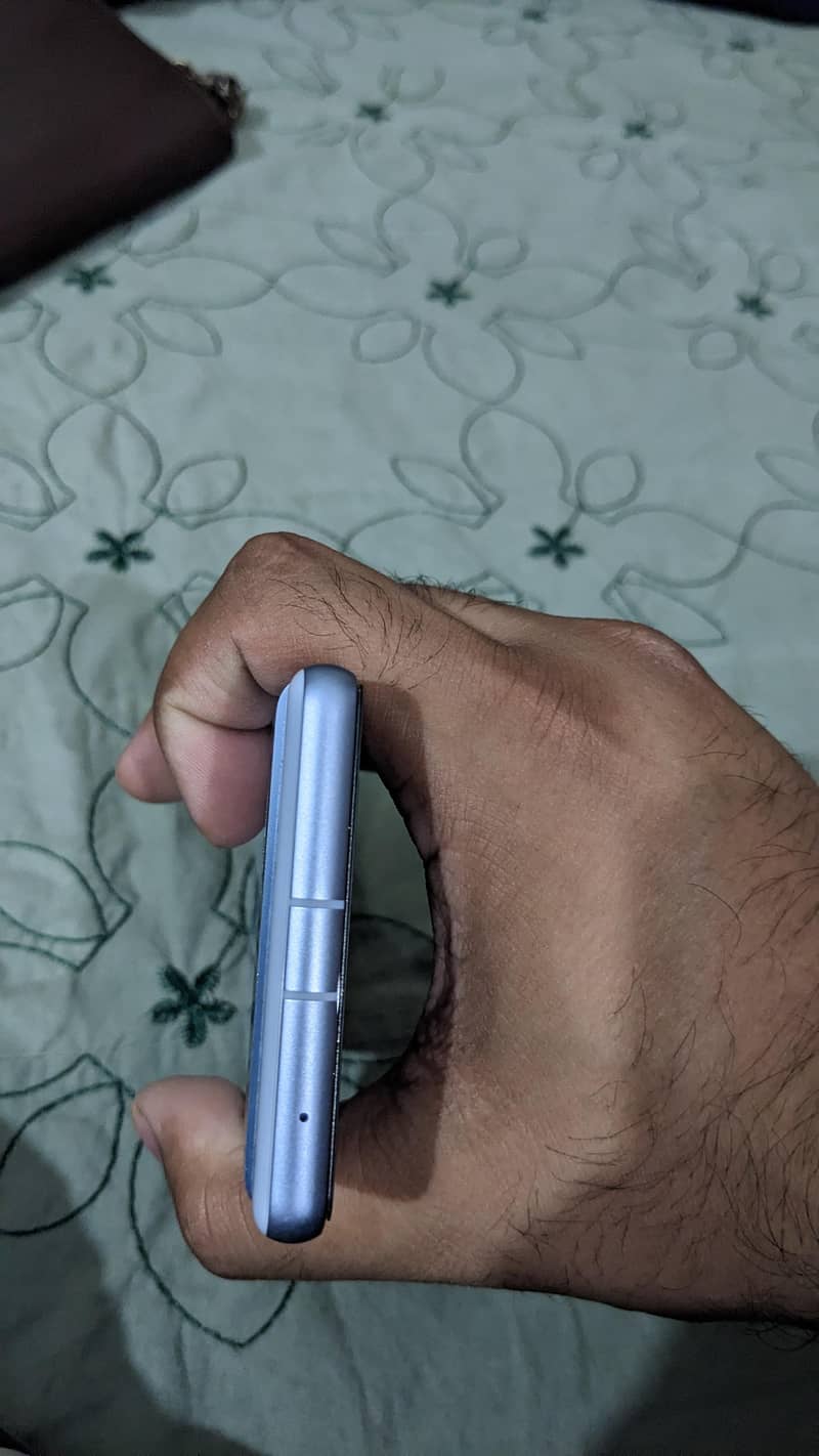 Google Pixel 7a 3