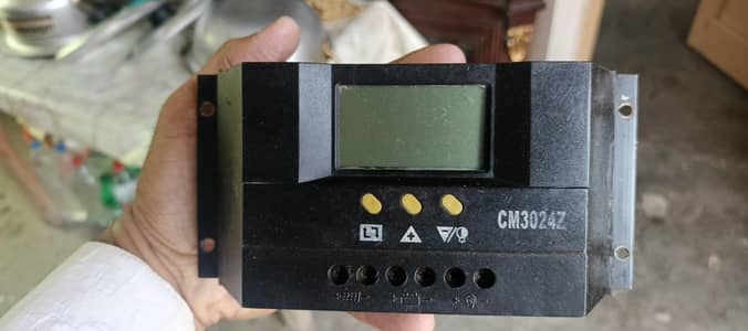 PWM solar charge controller CM3024Z
