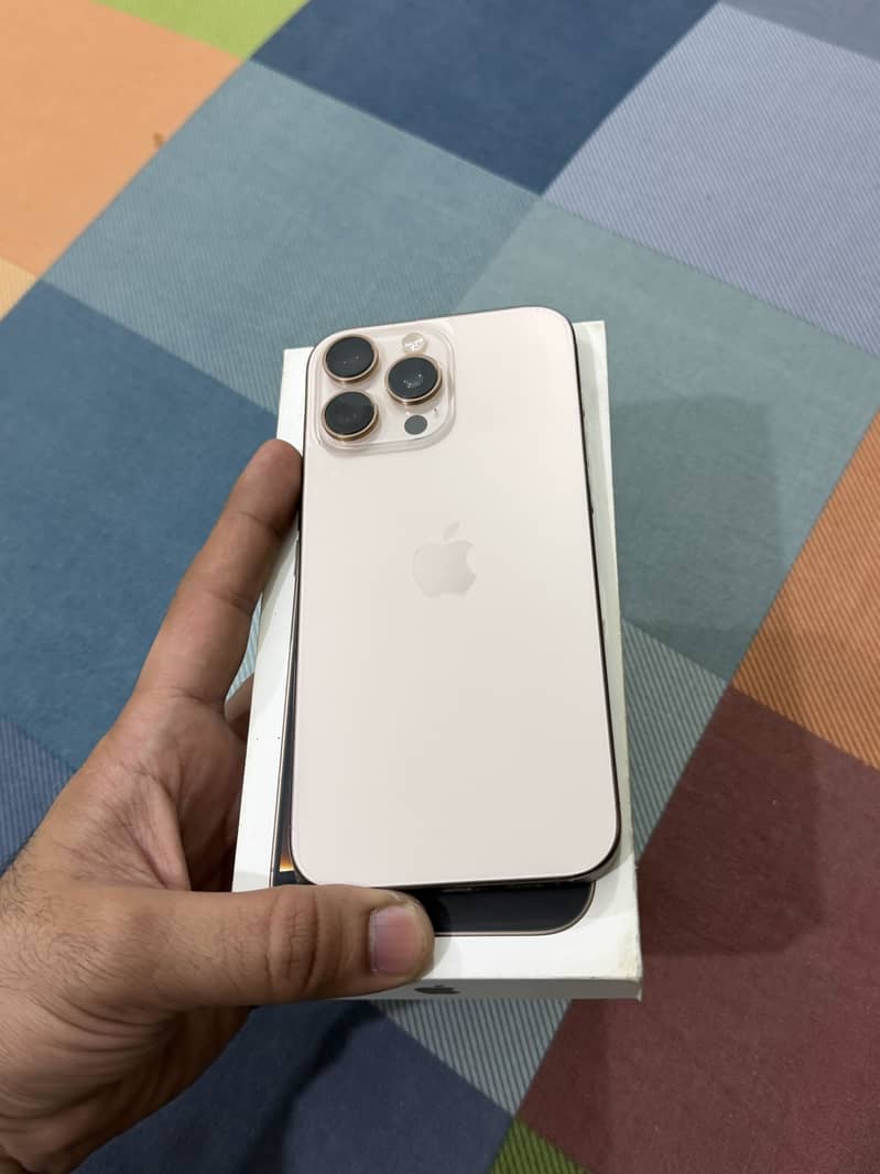 iPhone 16 pro max 6