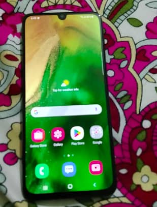 Samsung Mobile A70