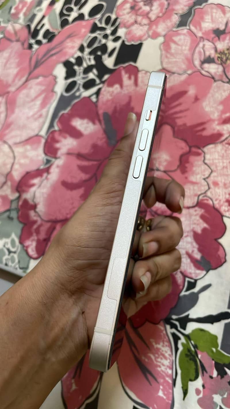 Apple iPhone 14 1