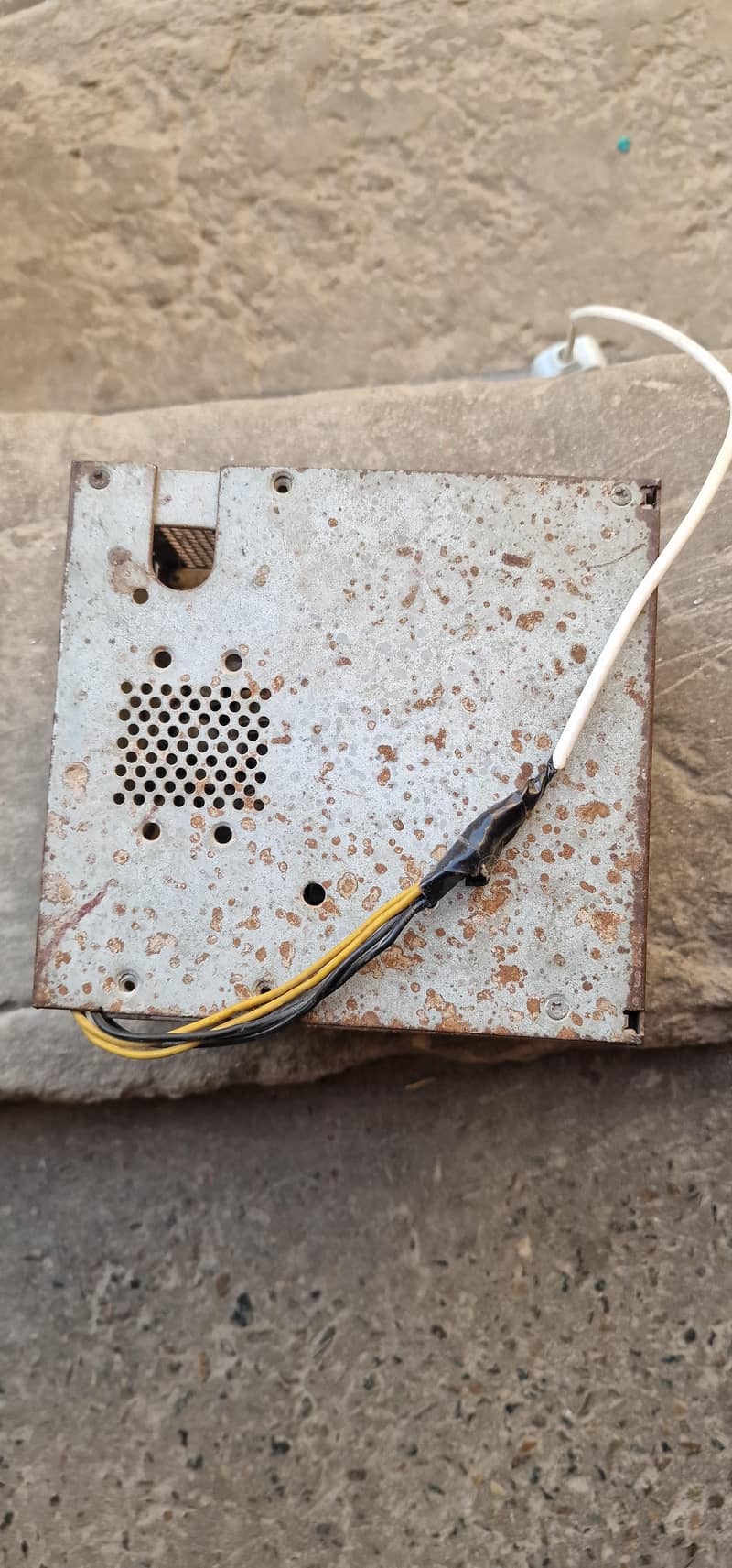 12 volt supply 2