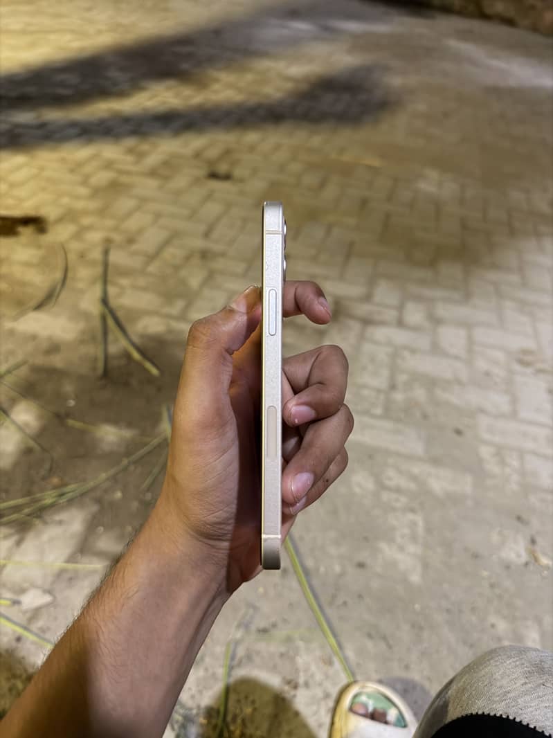 Apple iPhone 12 2