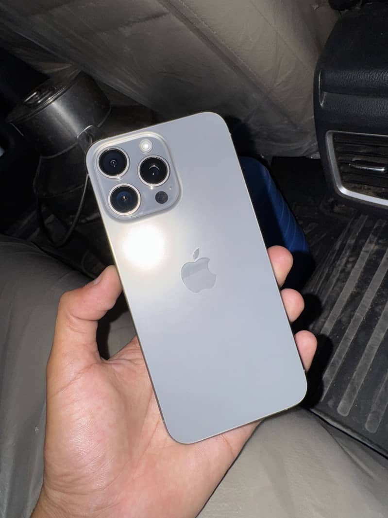 Iphone 15 pro max jv 0