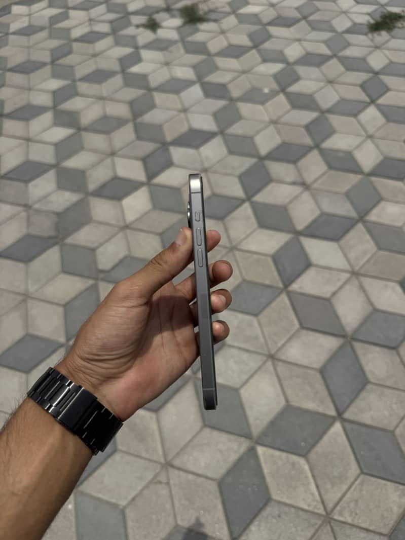 Iphone 15 pro max jv 3