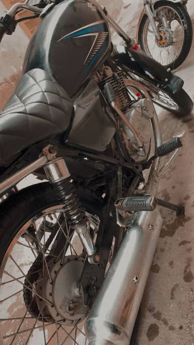 Suzuki GS 150 2007