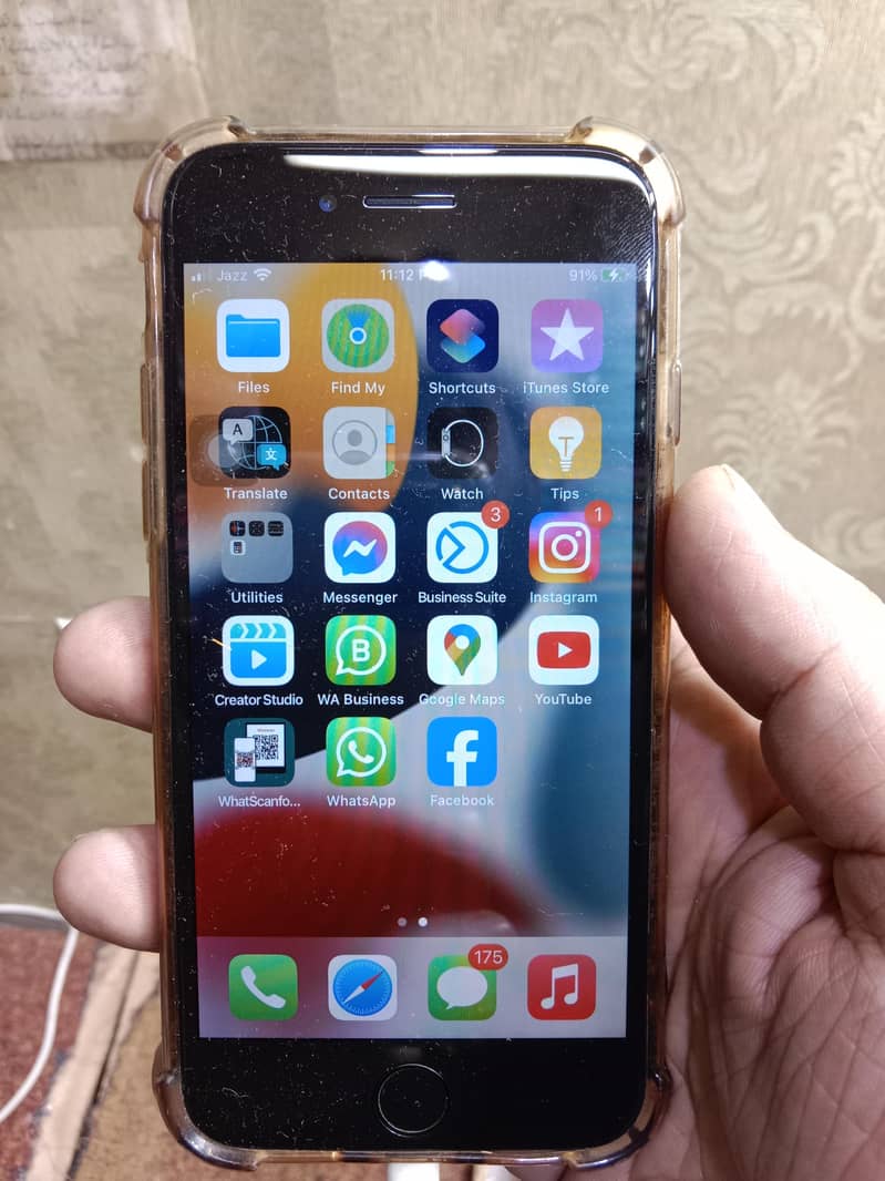 Apple iPhone 7 4