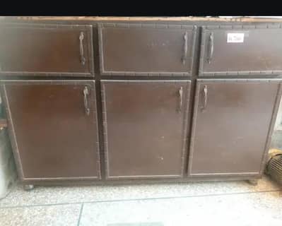kids wardrobe a1 condition