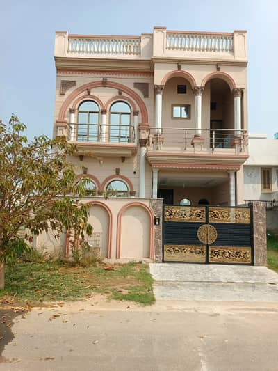 5 marla double story house available for rent in Citi Housing Sargodha road Faisalabad