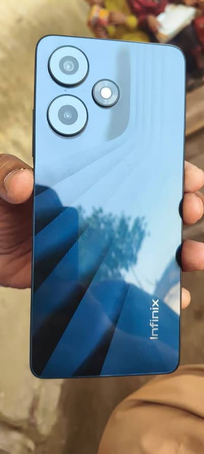 Infinix Hot 30 daba original charger ke sath